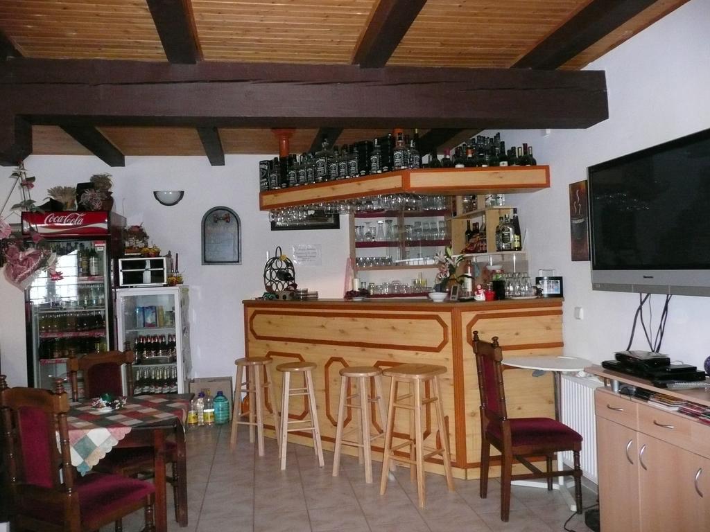 Penzion Hajsky Mlyn Nebanice Bagian luar foto